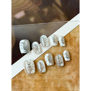 Autocollant pour ongles en marbre argenté, design élégant en marbre argenté pour vernis à ongles - Product Image 3