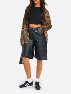 ผ้าย้อมสีพื้นสั้นสำหรับนักขี่จักรยานสำหรับผู้หญิงดีไซน์แบบสั้นปรับแต่งได้ตามต้องการ - Product Image 3