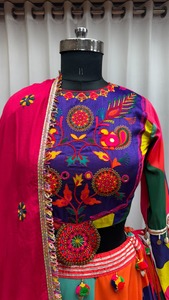 Musli especial Navratri con hilo múltiple y trabajo de espejo Lehenga Choli mujer fabricante de moda de Surat - Product Image 4