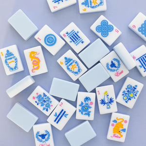 Blue Chinoiserie Mahjong Titles, American Mahjong tiles para el entretenimiento de la fiesta familiar - Product Image 1