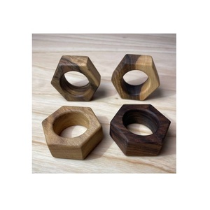 Anneaux de serviette en bois faits à la main élégants, parfaits pour les repas quotidiens, les occasions spéciales et les réceptions à domicile - Product Image 1