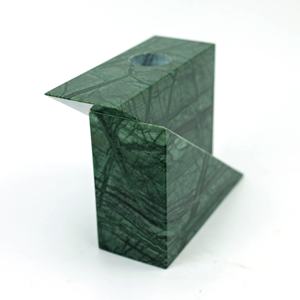 Bougeoir à découpe de trou de conception créative pour la décoration de Noël Deux bougeoirs en marbre triangulaires joints - Product Image 3