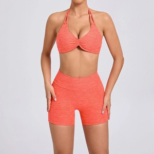 Ensemble de yoga et de gym tendance de haute qualité Survêtement d'entraînement décontracté en gros Ensemble 2 pièces de coupe ajustée de qualité supérieure pour femmes - Product Image 5