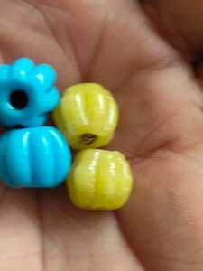 Perles de verre en forme de melon d'eau sur mesure avec des trous de grande taille adaptés aux créateurs de bijoux et aux magasins de perles - Product Image 5