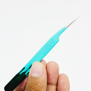 Pinzas de aislamiento clásicas personalizadas de dos tonos y 45 grados, textura de punta suave, pinzas de pestañas de acero sostenible, colores personalizados - Product Image 4