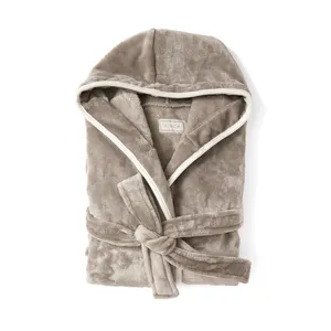 VINGA Louis RPET Asciugamano da Bagno e Tappetino Vasca, Accappatoio Sostenibile per Merchandising - Product Image 1