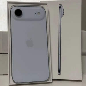 Más Vendido: 17 AIR 512GB Azul Cielo, Desbloqueado para Verizon, 5G, Pantalla 4K, Batería de 4000-4999mAh, Multi-idioma - Product Image 1