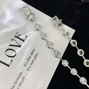 Bracelet tennis serti de diamants de laboratoire ronds 3.60tcw en or blanc, certifié IGI D-E-F VVSVS, bracelets et joncs en diamants certifiés - Product Image 5