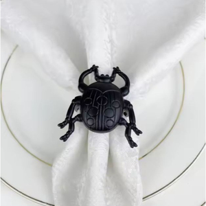 Lot de 4 ronds de serviette en métal cheval au design de luxe en argent pour dîner, mariage, événements spéciaux et accessoires pour la maison - Product Image 3