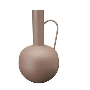 Vase moderne en métal avec poignées en fer forgé |   Planteur de fleurs séchées fait main écologique pour table de mariage - Product Image 2