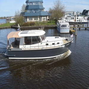 L-u-n-a 34 Bateaux marins abordables - Product Image 1