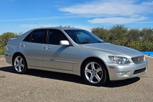 Lexus IS 300 de 2001 - Product Image 2