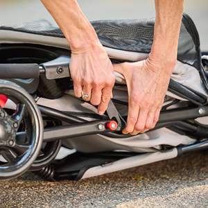 Cochecito ergonómico para mascotas con estructura plegable y malla reforzada para mayor transpirabilidad, 1, 2 - Product Image 5