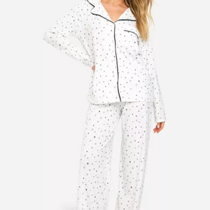 Nouveaux vêtements de nuit saisonniers à col en V pour femmes, vêtements de nuit respirants et confortables, style soie/satin, vêtements de maison décontractés, surdimensionnés - Product Image 2