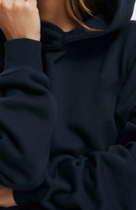 Sudaderas con capucha de mujer hechas a medida color negro sólido 100% algodón 400 GSM sudaderas con capucha de mujer de gran tamaño gota hombro sudadera de mujer - Product Image 3