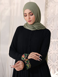 Robe Abaya Islamique Personnalisée de Haute Qualité Confortable et Respirante pour Femmes Musulmanes, Mode de Fête, Quatre Saisons - Product Image 3