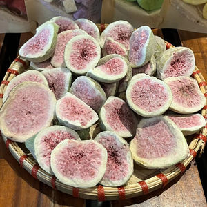 Vietnam Direct Factory <b>Fig</b> <b>Fruit</b> Bulk Supply Fresh and Dried <b>Fig</b> for Food Processing Wholesale with Custom Label Private Brand - Product Image 1