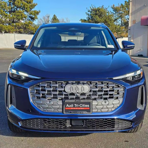 (W&T) PROMOCIÓN Venta de Autos Usados: Audi Q5 Premium 2025, SUV 4 Puertas con Tracción en las Cuatro Ruedas (2.0L 4 Cilindros Turbo 7AM), Color Azul Metálico - Product Image 1