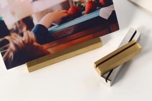 Beau support de table décoratif pour porte-cartes, idéal pour les étiquettes de nom, les bureaux d'affichage de photos ou les présentations d'événements - Product Image 3