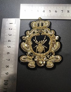 Mode fait à la main porte-clés petits vêtements autocollants personnalisé sergé tissu adhésif Merrow bordure fer sur Patch avec porte-clés - Product Image 2