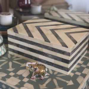 Luxe Artisan Moderne Durable Rectangle Os Incrustation Chevron Décoratif Bijoux Organisateur Pas Cher Prix Boîte avec Couvercle - Product Image 4