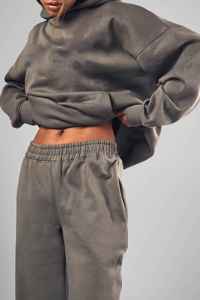 Ensemble de survêtement pour femme de haute qualité, couleur unie, épaules tombantes, 100% coton, 2 pièces, décontracté et streetwear, OEM - Product Image 2