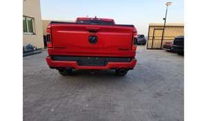 Pick-up Ram Sport d'occasion 2024 D0-d-g@, conduite à gauche, sièges en cuir, moteur 4.5L, transmission automatique, toit ouvrant panoramique - Product Image 4