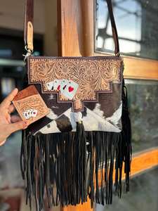 กระเป๋าถือหนังวัวขนเฟอร์เครื่องมือตะวันตกใหม่สำหรับผู้หญิงกระเป๋าสะพายข้างมีสไตล์และที่ใส่บัตรเอทีเอ็มแบบมีเครื่องมือชุดคอมโบที่ไม่ซ้ำใคร - Product Image 2