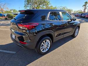 Chevrolet Trailblazer LS 2024, SUV con Volante a la Izquierda, Automático, Luces Halógenas, Asientos de Tela, Neumáticos R19, Pantalla Táctil, Cámara Trasera - Product Image 4