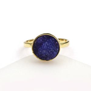 Hermoso anillo de piedras preciosas Druzy de azúcar rojo chapado en oro ajustable forma redonda anillo de piedras preciosas hecho a mano joyería de diseñador - Product Image 4