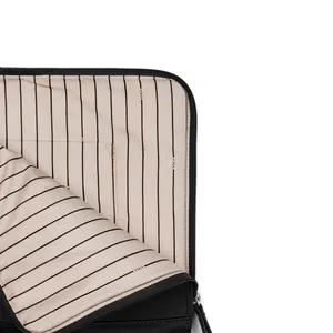Sacs promotionnels en plastique Vinga Marlow RPET durables avec pochette pour ordinateur portable 14 pouces - Product Image 4