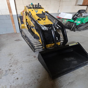 Minicargadora compacta diésel Vermeer S925TX de 25 HP, minicargadora de orugas, equipo de construcción hidráulico en venta. - Product Image 1