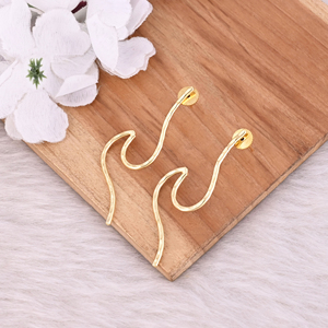 Pendientes de Botón de Latón Chapados en Oro de Moda para Mujer, Pendientes de Botón Lisos Chapados en Oro de Latón de Alta Calidad - Product Image 3