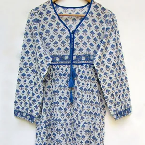 2024 été printemps cravate teinture caftan col en v bleu ciel couleur lavable à manches longues plage couverture robe bouton taux de gros - Product Image 1