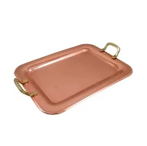 Plateau de service en cuivre gravé au design haut de gamme, idéal pour le service de table, les centres de table ou les présentoirs de pâtisserie, durable et décoratif - Product Image 6