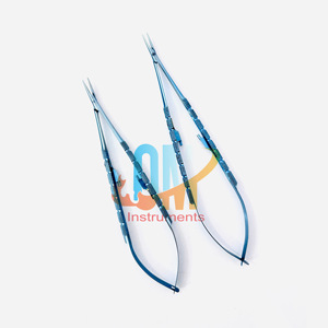 Portaagujas Castroviejo de Alta Calidad Premium de OldMed Instruments, 18 cm/7'', 20 cm/8'', Mango de Titanio con Bloqueo, Uso Oftálmico - Product Image 3