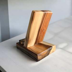 Support de téléphone portable en bois massif fait à la main de haute qualité respectueux de l'environnement Support de bureau personnalisé pour smartphone Bureau à domicile - Product Image 2