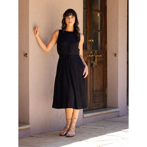 Rita Schwarzes ärmelloses Kleid mit natürlicher Taille - Product Image 1