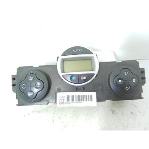 ระบบควบคุมสภาพอากาศเรโนลต์ ซีนิค ซีรีส์ 8200344842(03>09) - Product Image 1