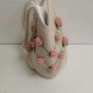 Sac à bandoulière fait main au crochet, orné de roses, pour femme, usage quotidien, vente en gros, produit phare - Product Image 2
