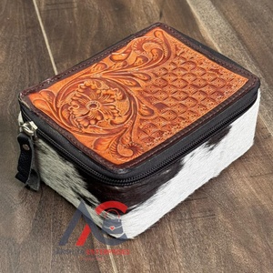 Custom High Quality Hand Tooled Leather Portable Jewelry Box for Women's Cowhide Leather Organizer Travel Jewellery Storage Bag - Product Image 1