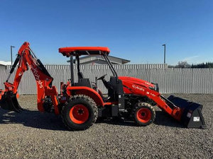 Tracteur haute puissance L47 avec chargeur frontal et arrière, moteur, boîte de vitesses, pompe et moteur - Product Image 1