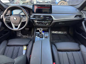 Usado 2023, 5 Ser-ies, 530i, xDrive - Product Image 2