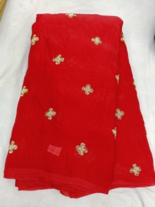 Tissu en soie 100% Fandy avec broderie pour robes et lehengas élégantes - Product Image 5