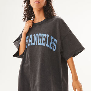 เสื้อยืดและกางเกงขาสั้นสำหรับผู้หญิงเสื้อยืดลำลองทรงหลวมสไตล์โอเวอร์ไซส์คลาสสิก - Product Image 1