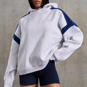 Sudadera con Capucha Bordada Personalizada de Invierno, Ropa Urbana Deportiva de Alta Calidad, Felpa Gruesa de 440 g/m², 100% Algodón para Mujer - Product Image 4
