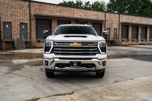 Meilleure Offre 2024 - Chevrolet S 3500 HD Crew Cab Truck Duramaxx 4x4 Longue Benne 8FT avec Attelage Remorque Intégré - Product Image 2