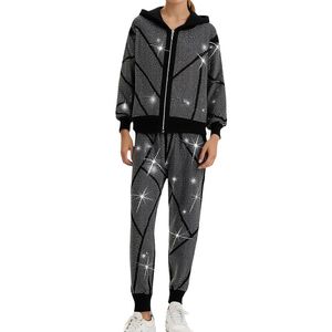 Conjunto de chándal de punto con capucha personalizado de alta calidad para mujer, traje de entrenamiento informal para deportes de invierno, traje para correr con estampado de diamantes de imitación - Product Image 2