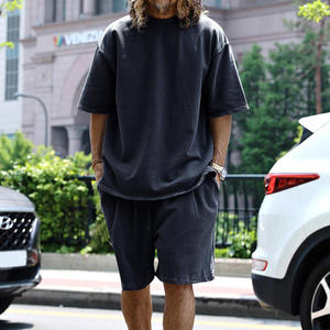 Vente en gros de chemises d'été grande taille pour hommes, ensembles de shorts respirants surdimensionnés et unis, matrices personnalisées avec impression numérique du logo - Product Image 2