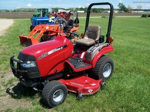 Tractor de Ruedas Case IH 240 CVX con Tracción en las 4 Ruedas, Engranaje de Enlace Delantero, Motor, Caja de Cambios, Componentes Principales - Product Image 6